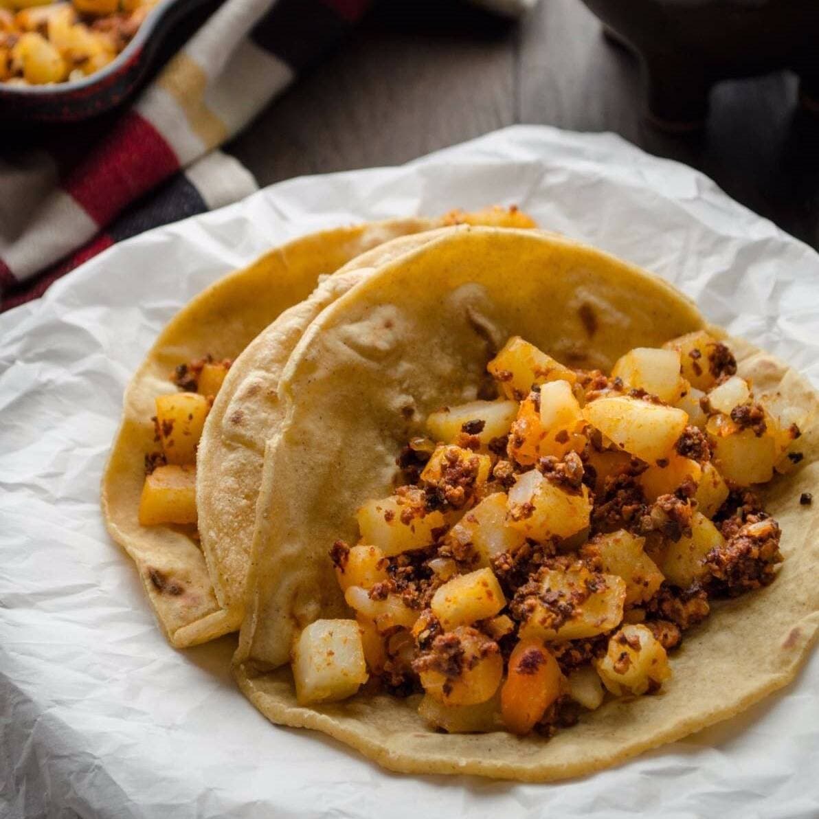 Taco de Papa Con Chorizo