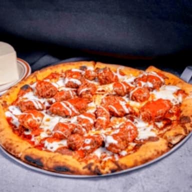 Pizza con Boneless