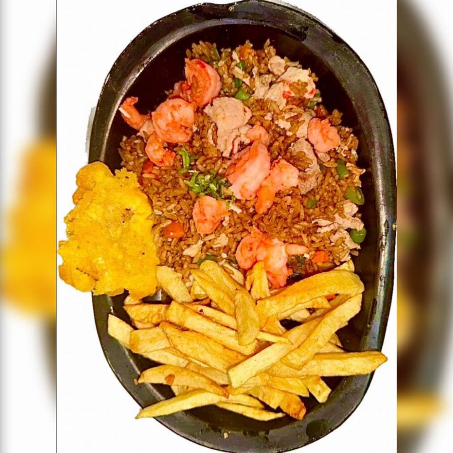 Arroz con Camarón y Carne de Cerdo