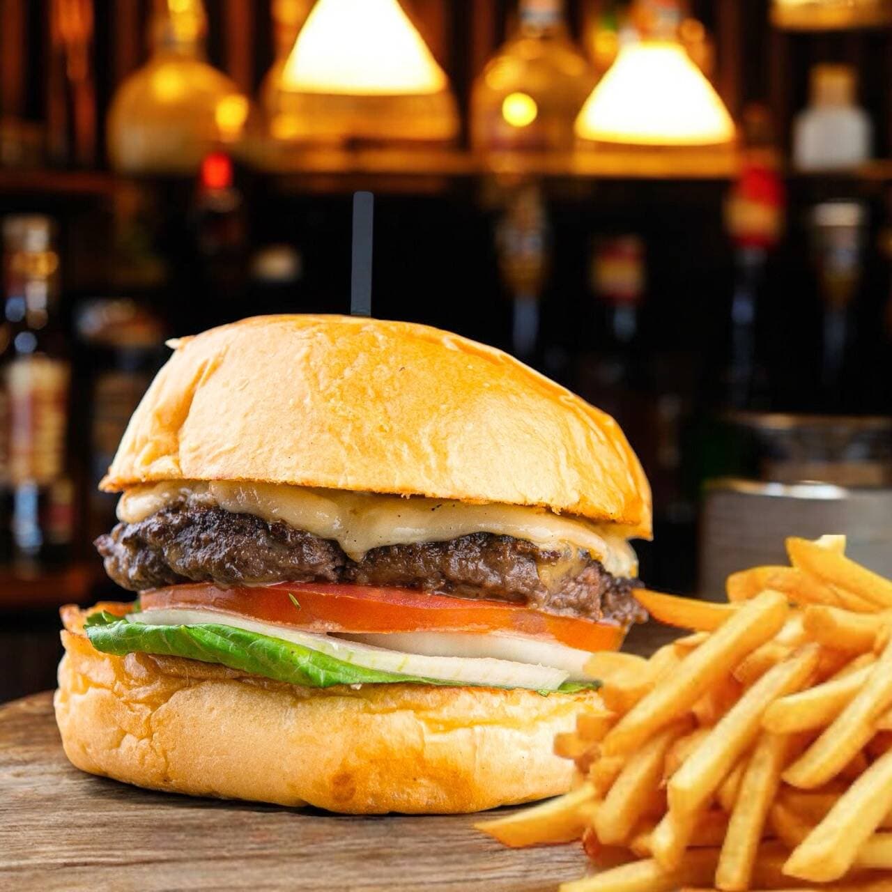 HAMBURGUESA DE POLLO PECHUGA Y CARNE