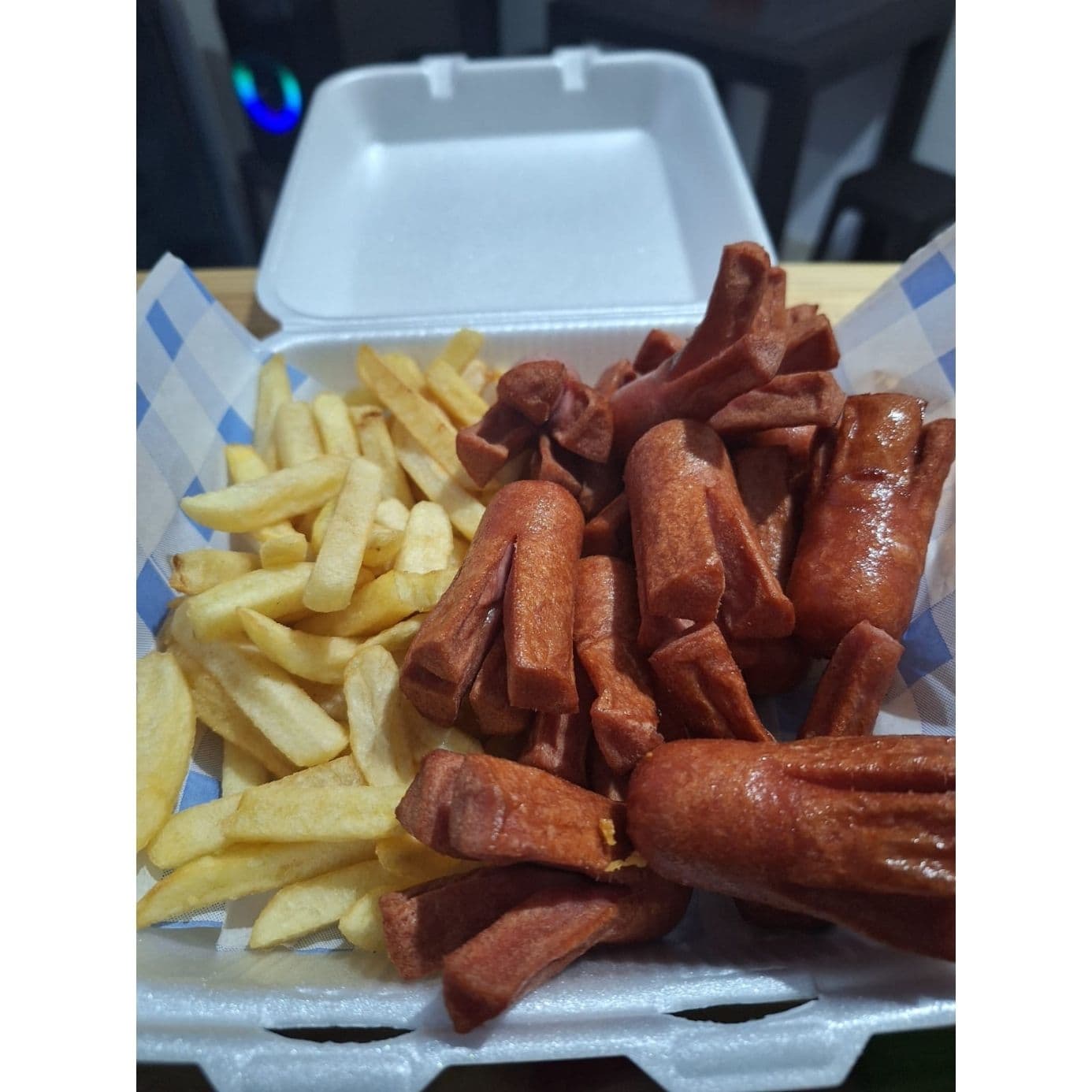 Salchipapas