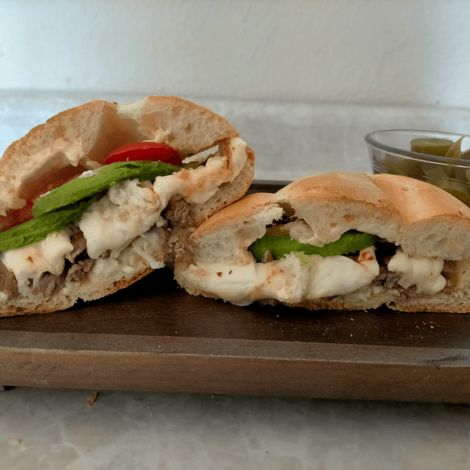 Torta de Milanesa con Quesillo