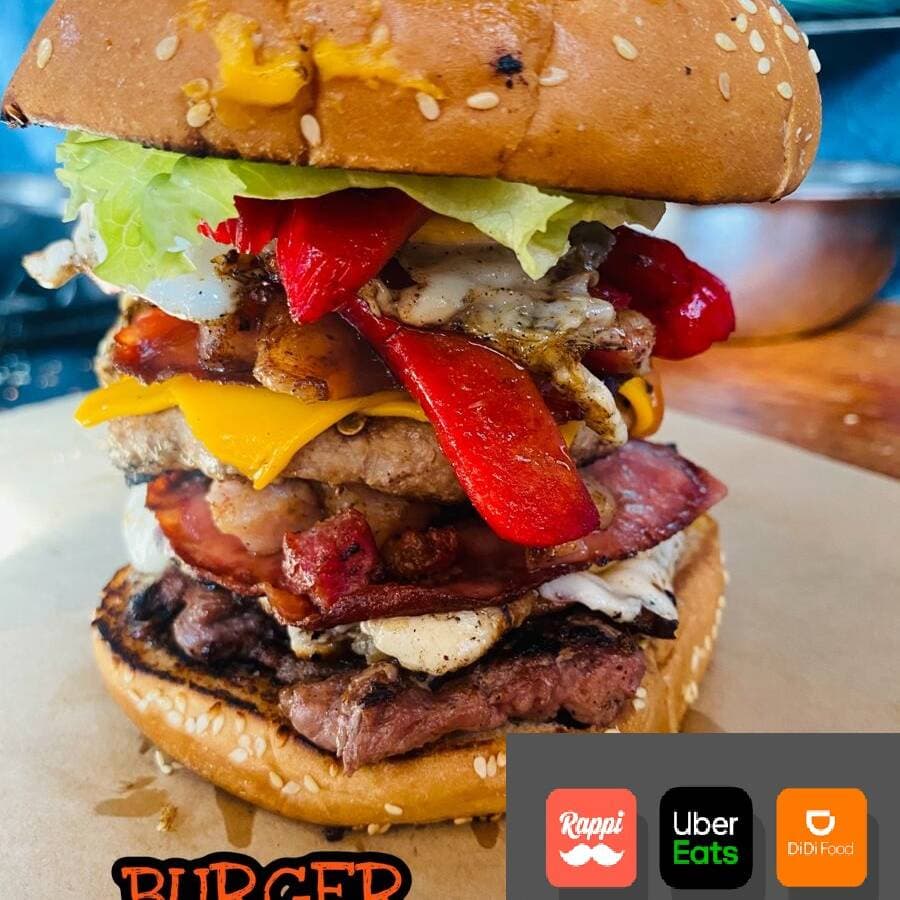 Burger Super Monstruosa Arrachera