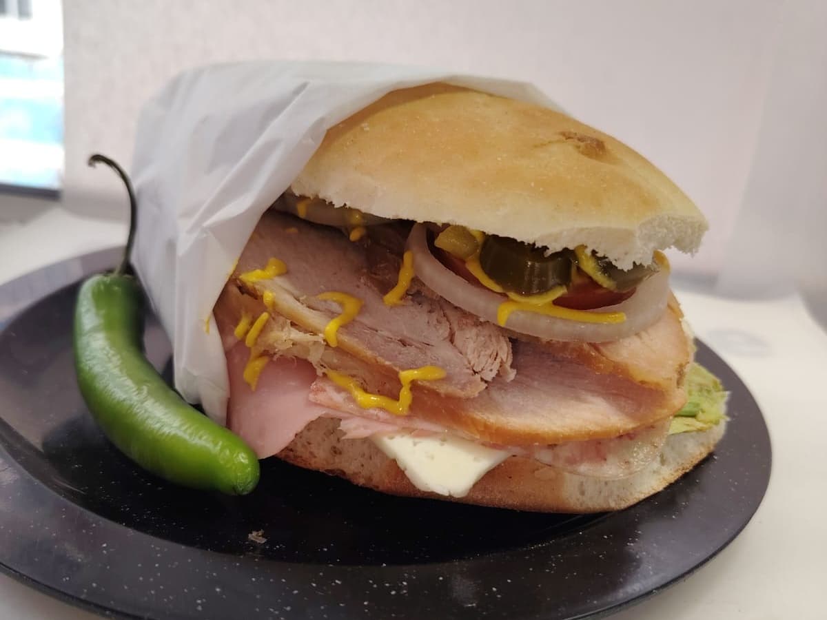 Lonches Laguneros La guerita " Las Torres"