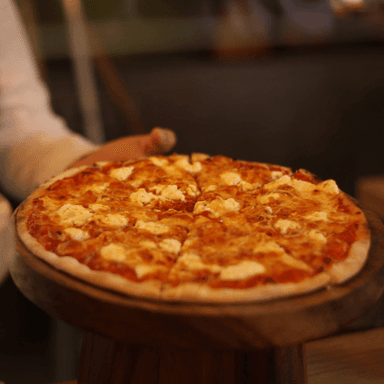 Pizza Cuatro Quesos