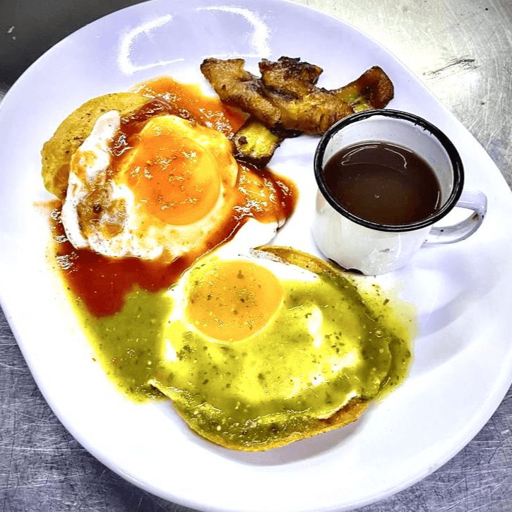 Huevos Divorciados