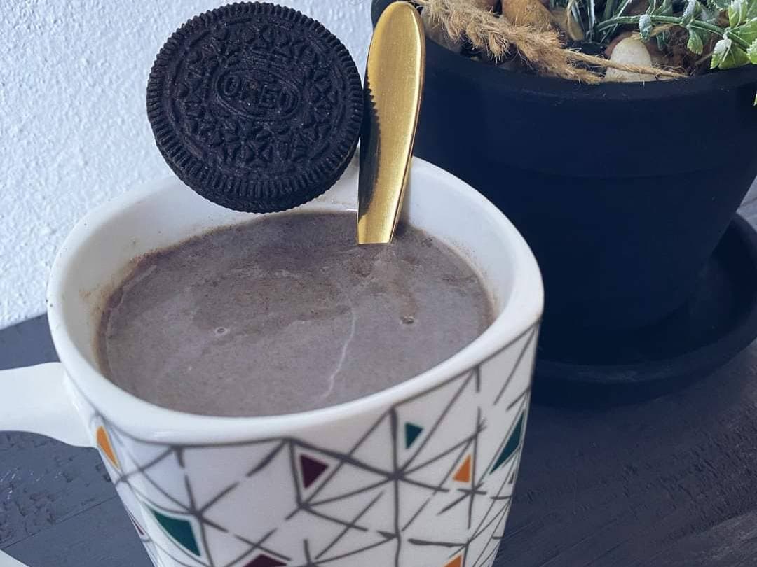 Vaso de Atole de Galleta OREO