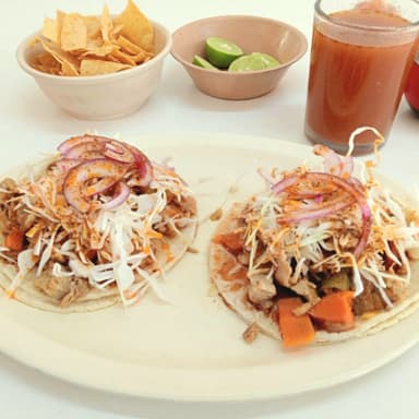 2 TACOS DE MANTA Y VICHY