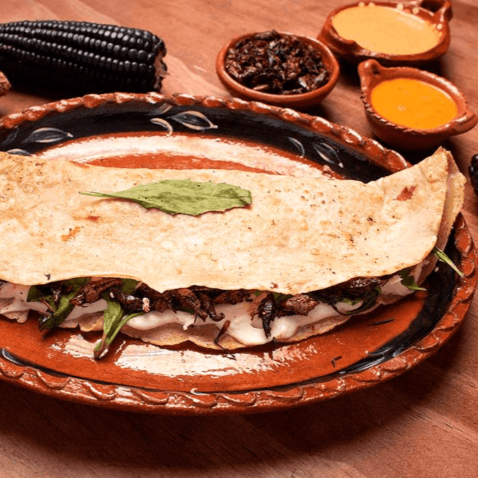 Quesadilla Con Chapulines
