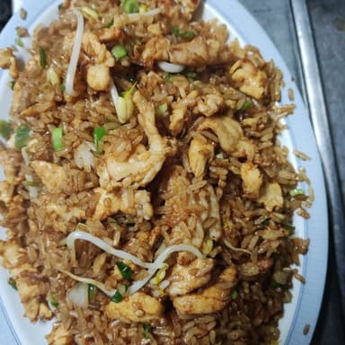 Arroz Frito con Pollo鸡饭
