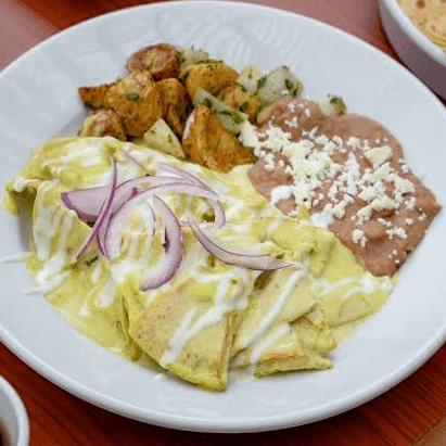 Chilaquiles Poblanos Con Huevo