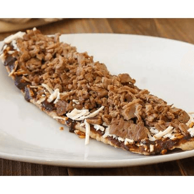 Huarache Bistec con Costra de Queso