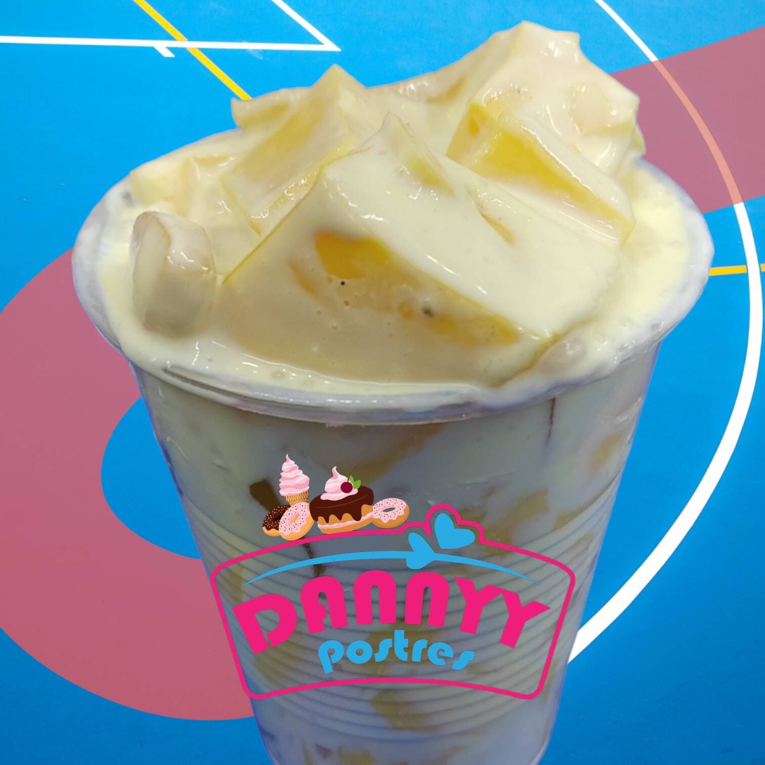 Gelatina de Rompope con Duraznos