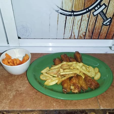 8 Alitas