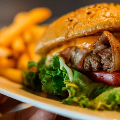 Classic Cheese Burger