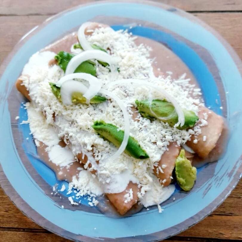 Enfrijoladas (3 Pzas)