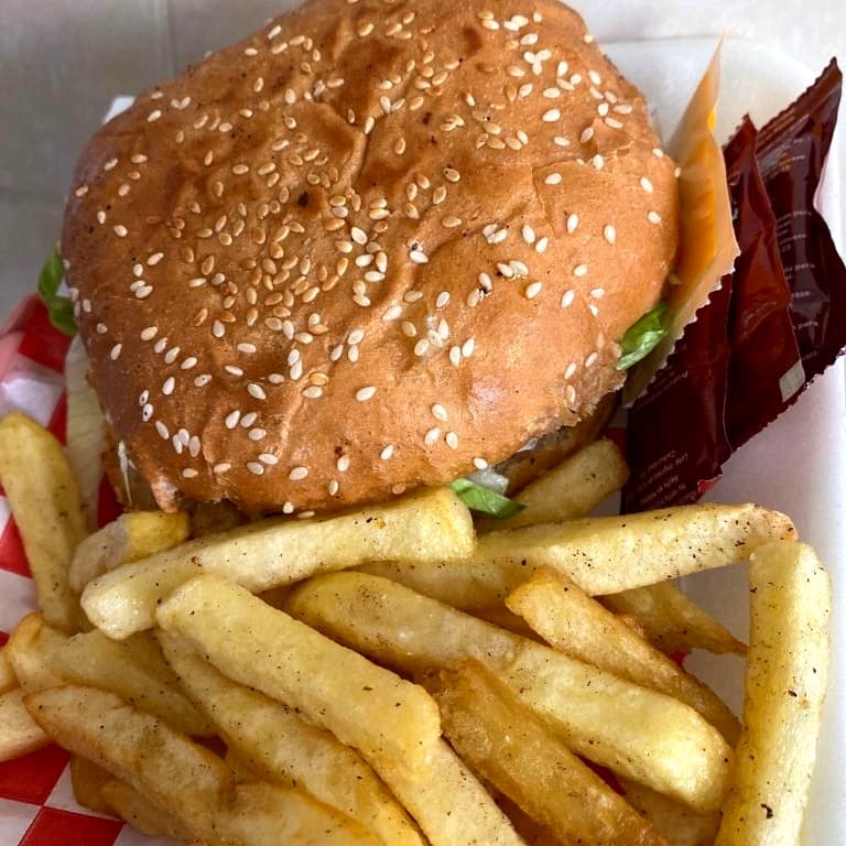 Hamburguesa con papas