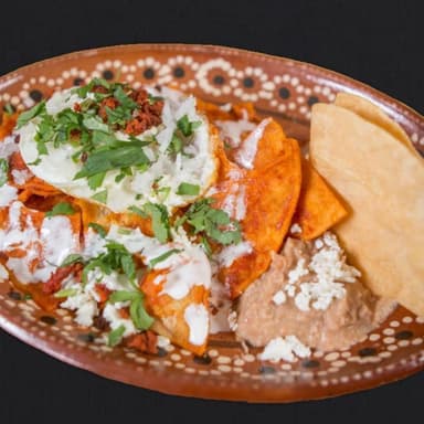 CHILAQUILES ROJOS