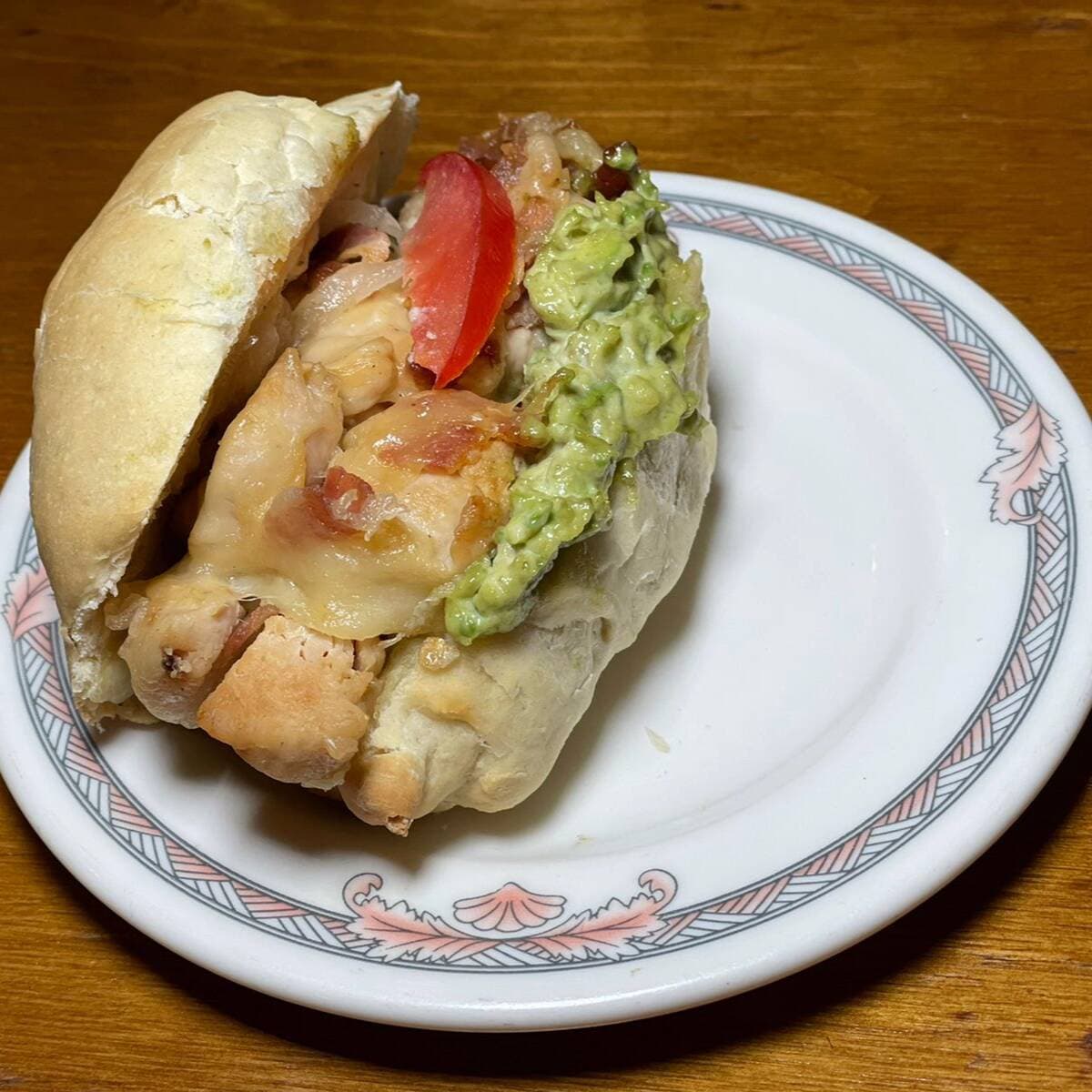 Sanduba de Pollo con Tocino