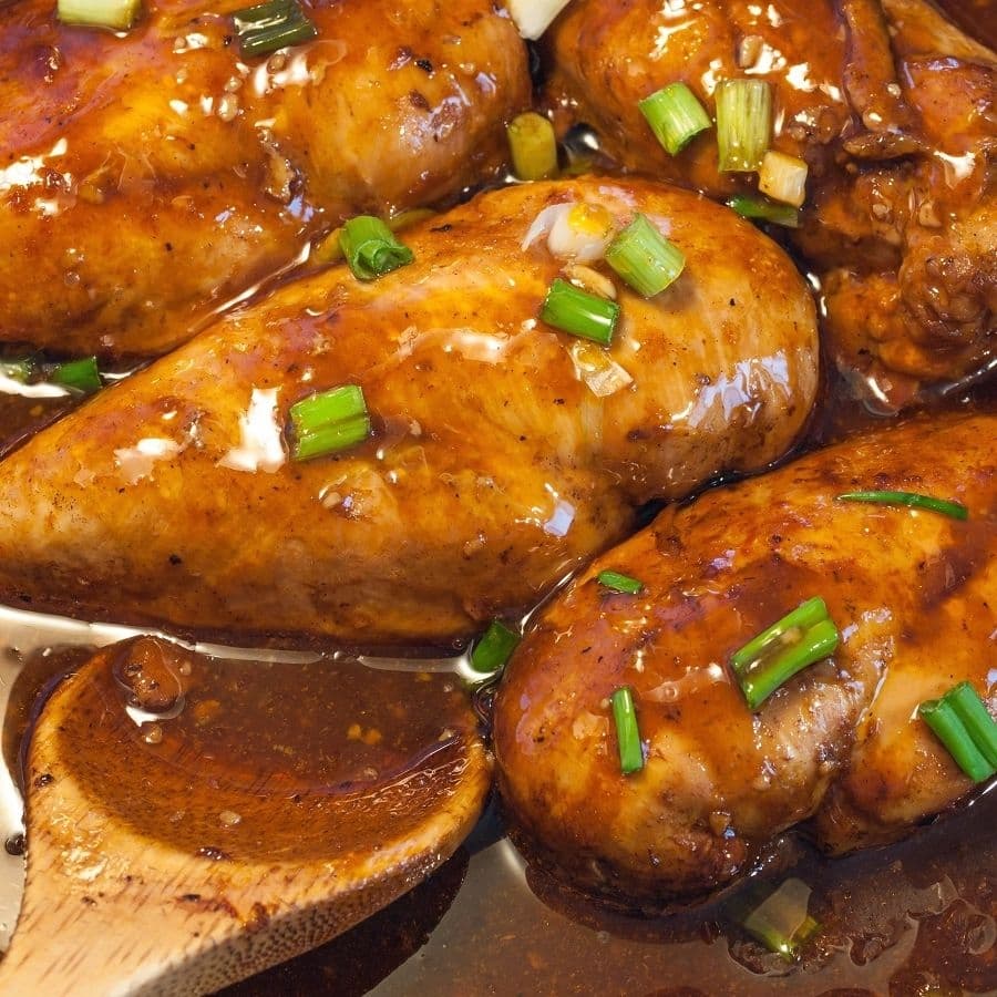 Pollo en Salsa de Tamarindo