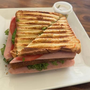 Sandwich de Pollo (Blanco o Integral)