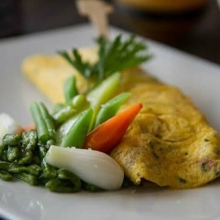 OMELETTE CON CHAMPIÑONES