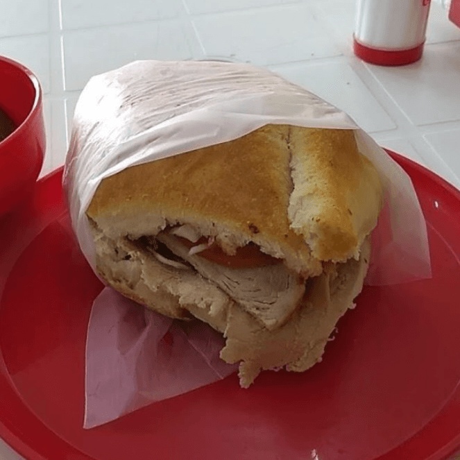 Lonche de Carnitas