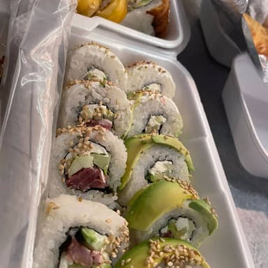Arco Iris Roll