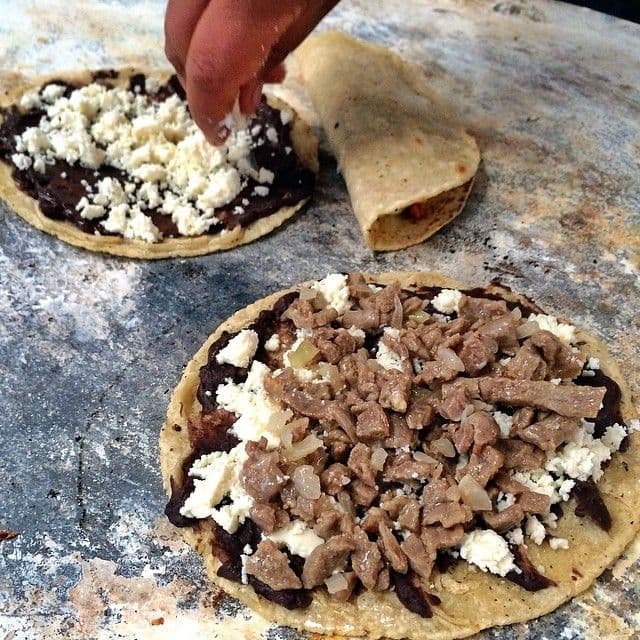 Memela con Carne