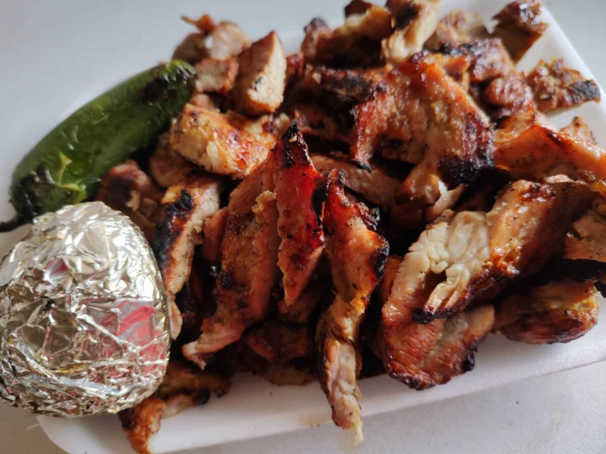 Pollos y Carnes Asadas Paredes