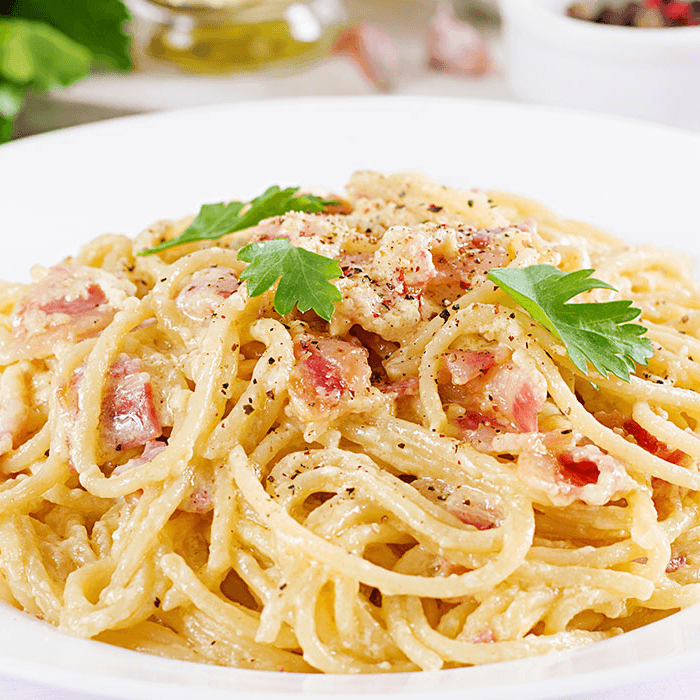ESPAGUETI CON TOCINO