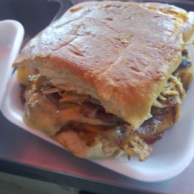 Mega Torta con Pierna