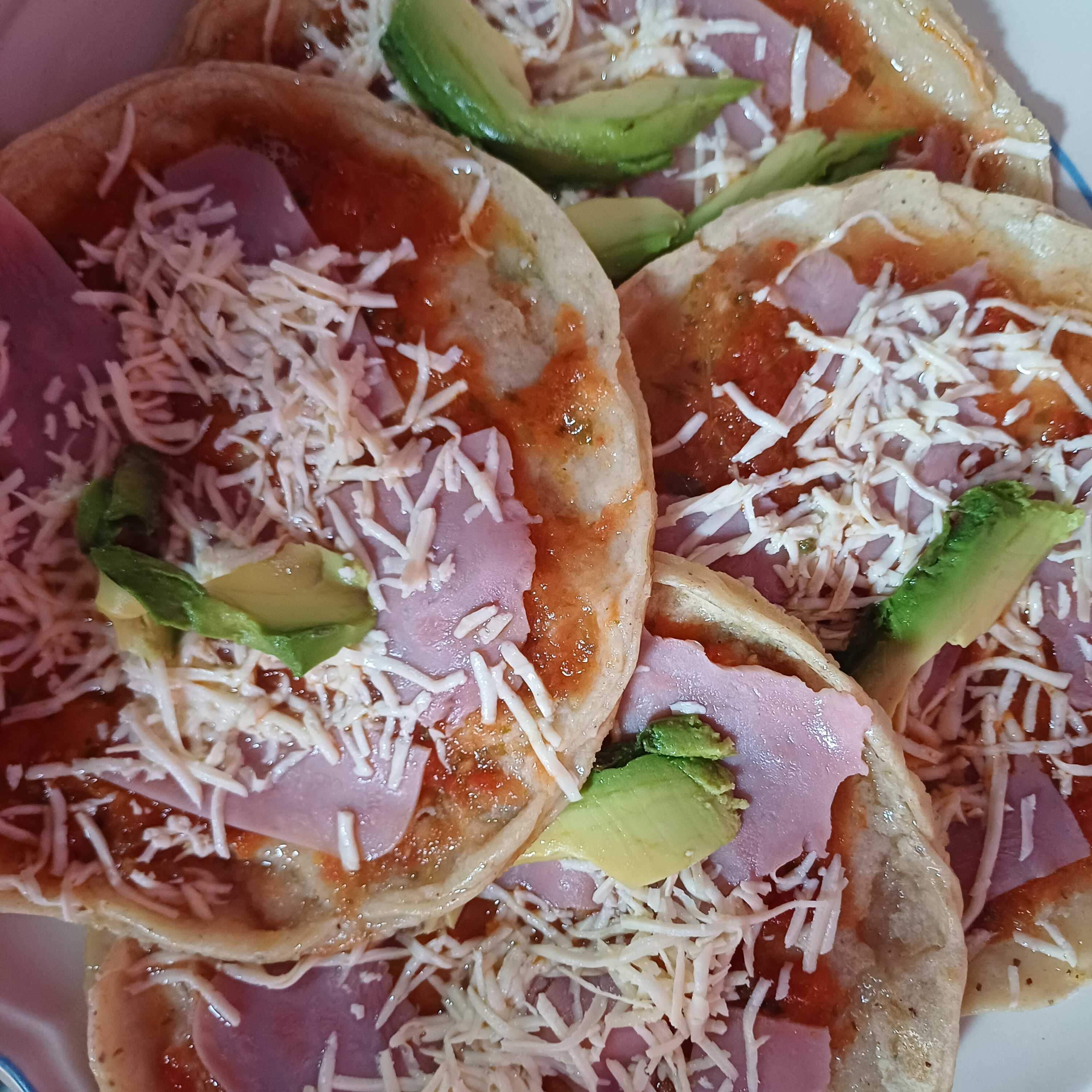 Paquete de picadas sencillas mas bebida