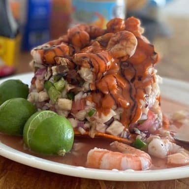 Tostada de Ceviche con 12 Camarones