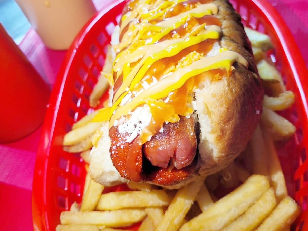 HOT DOGS EL 2000