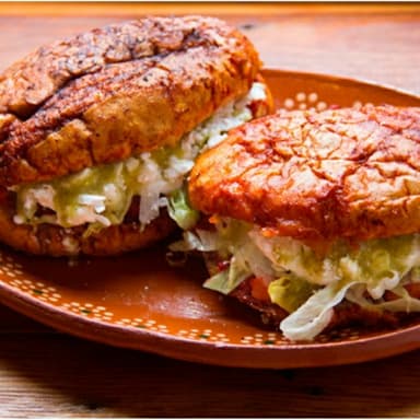 Pambazo de Papa con Chorizo