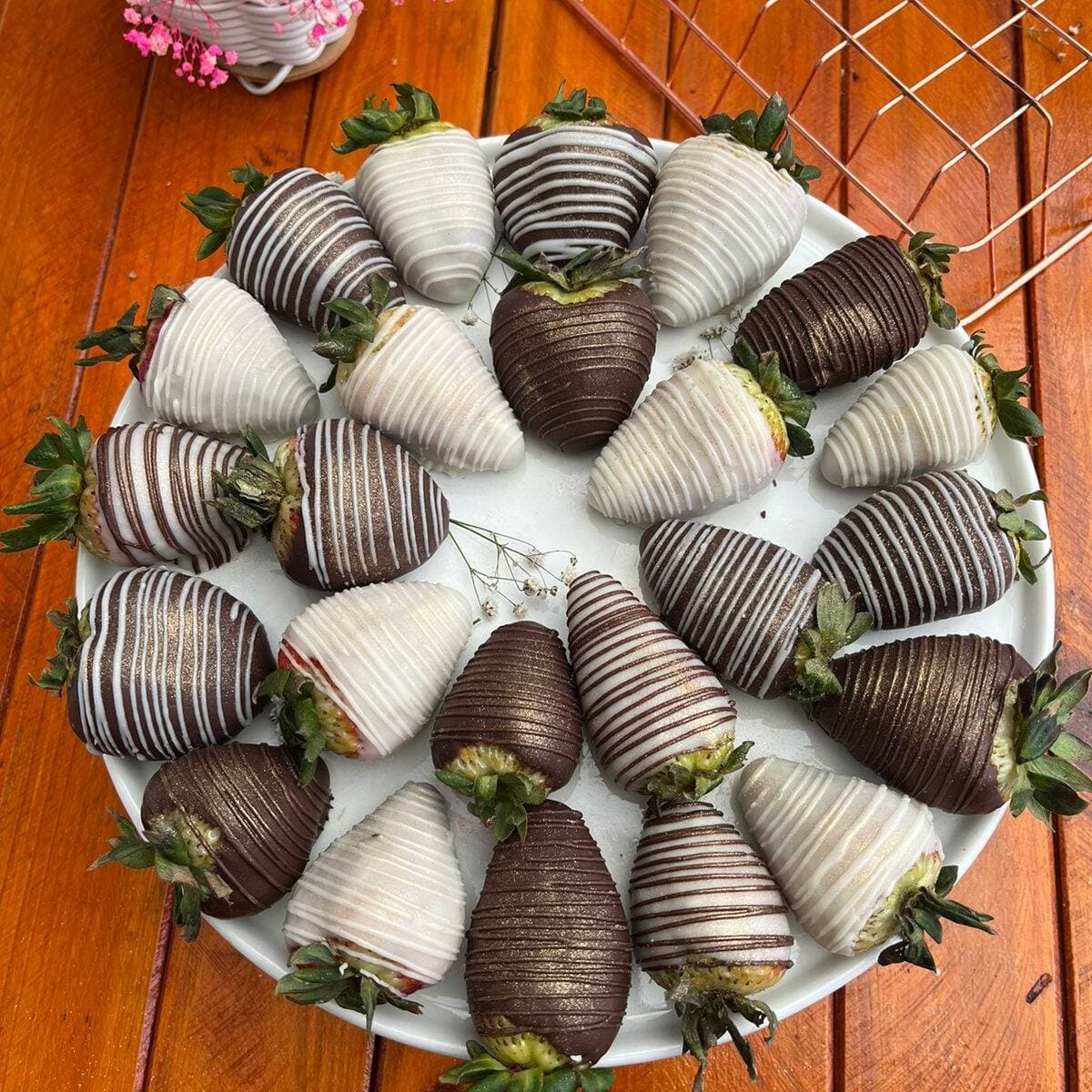 24 Fresas cubiertas con chocolate