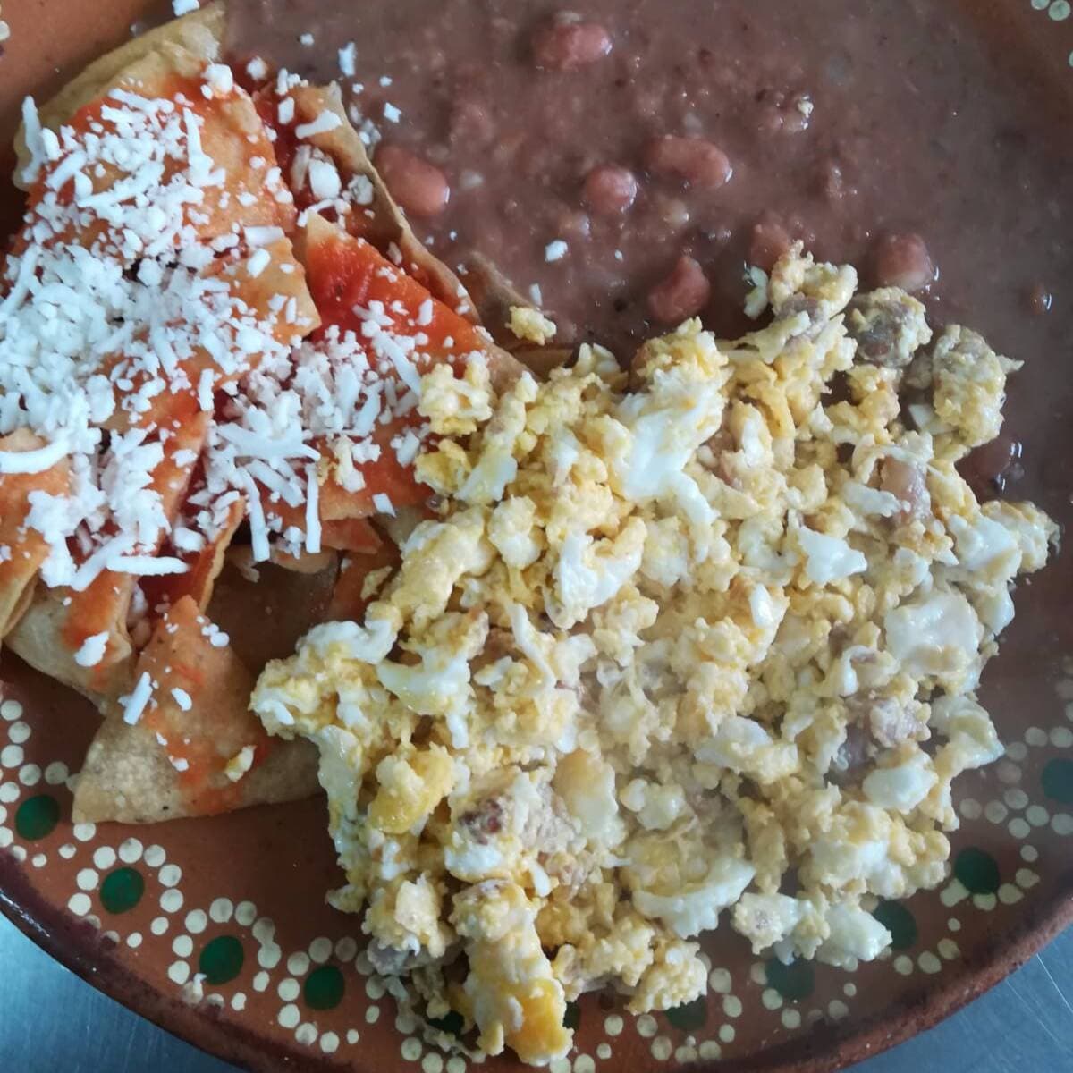 ORDEN DE HUEVOS CON TOCINO