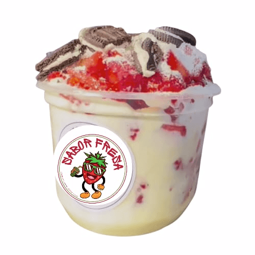 MEDIO LITRO DE FRESAS CON CREMA