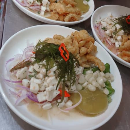 Ceviche de Pescado más Chicharrón de Pota