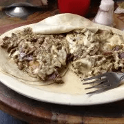 ORDEN DE BISTECK CON QUESO