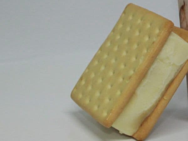 Sandwich Chocolate