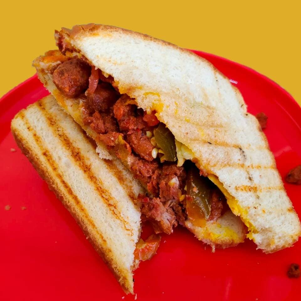 Sándwich Adobada