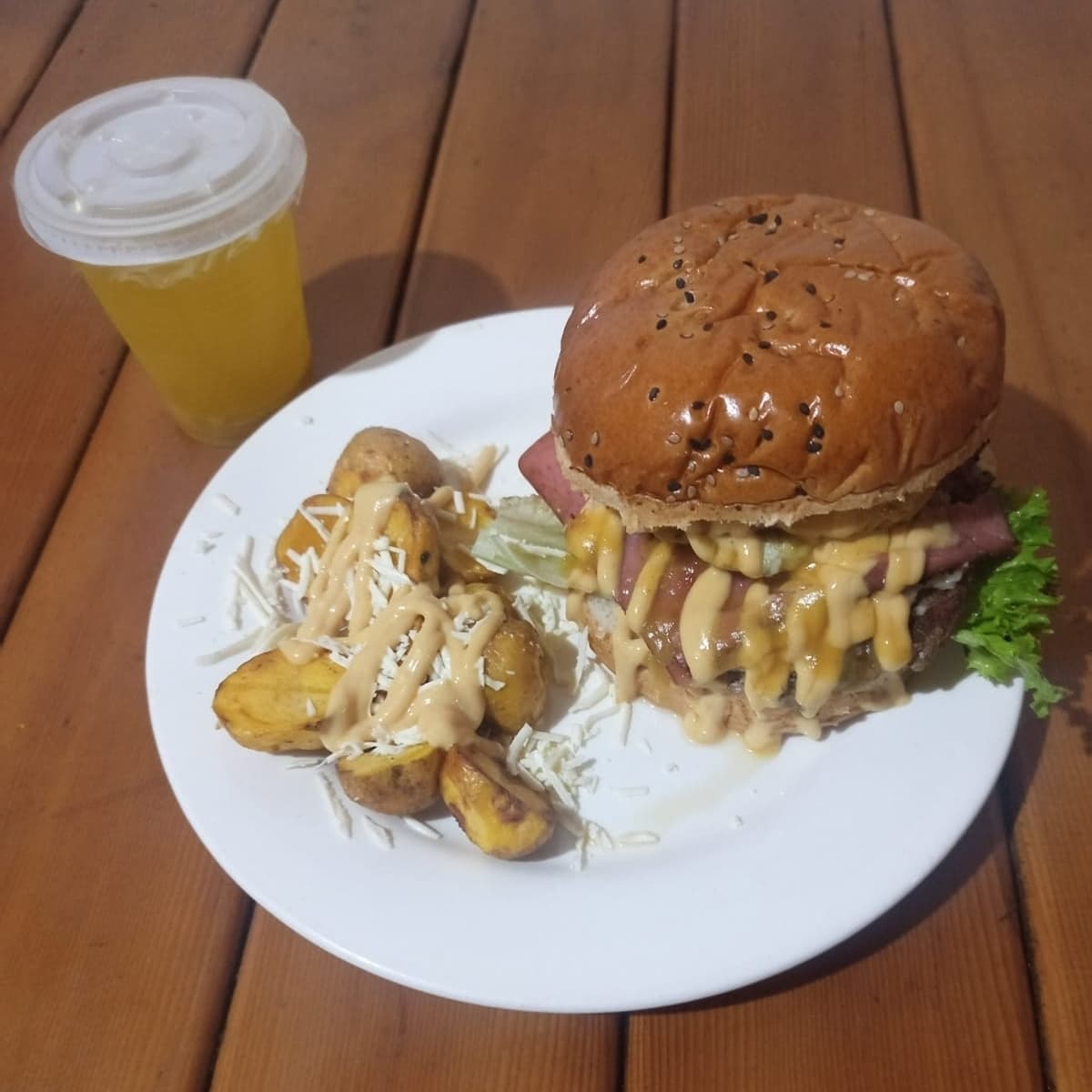 Hawái + Papas + Bebida