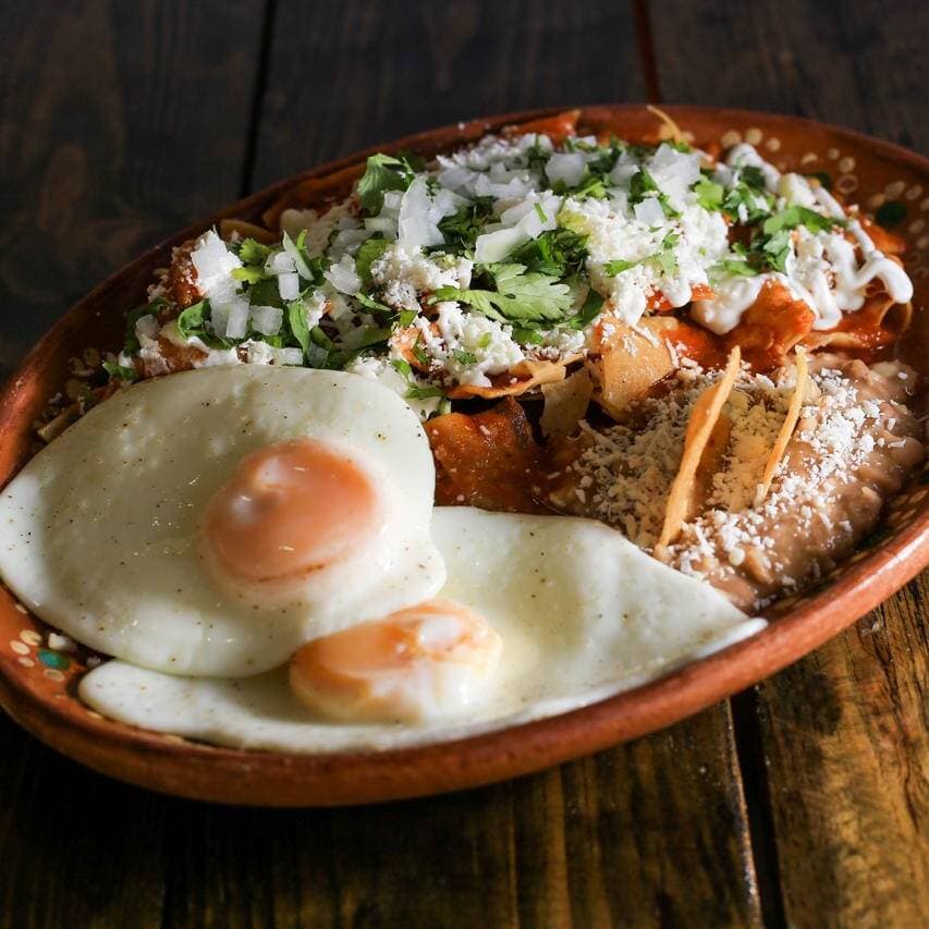 Chilaquiles con Huevo
