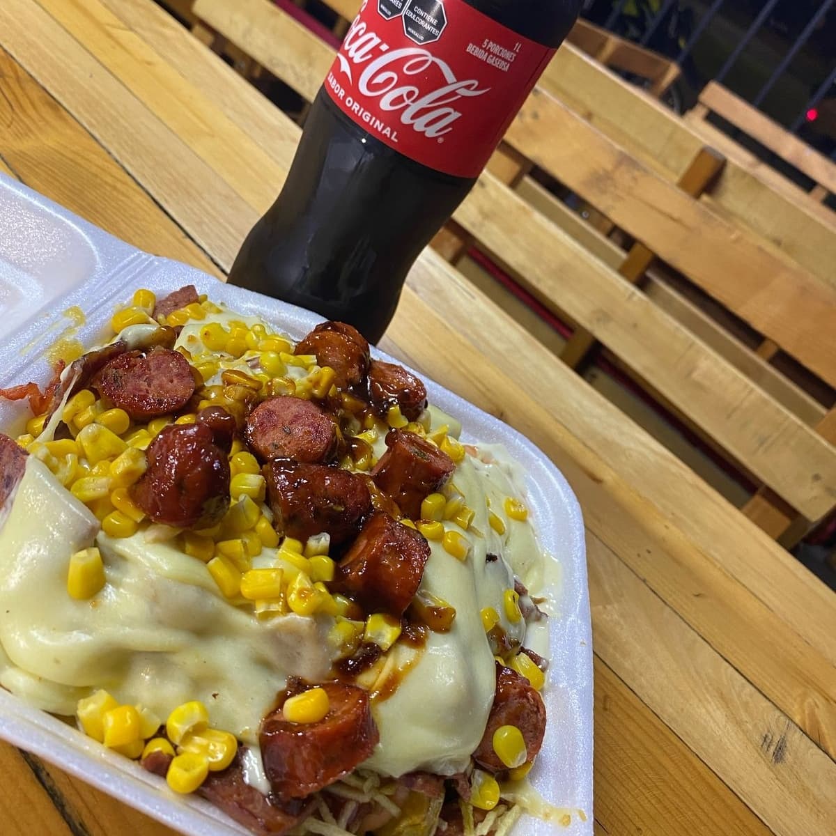 Salchipapa Mix Tunes Tasmania (3 Pers)+CocaCola 1L