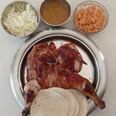 Pollo Asado A Las Brasas Con Complementos