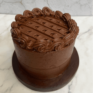 Pastel Mediano de Chocolate