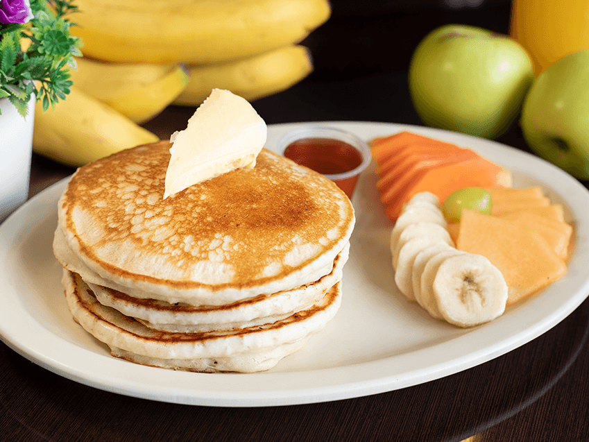 Hot Cakes con Fruta
