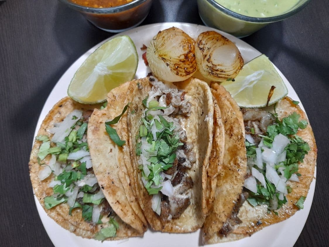 Orden de Tacos de Cabeza de puerco (5 pzas)